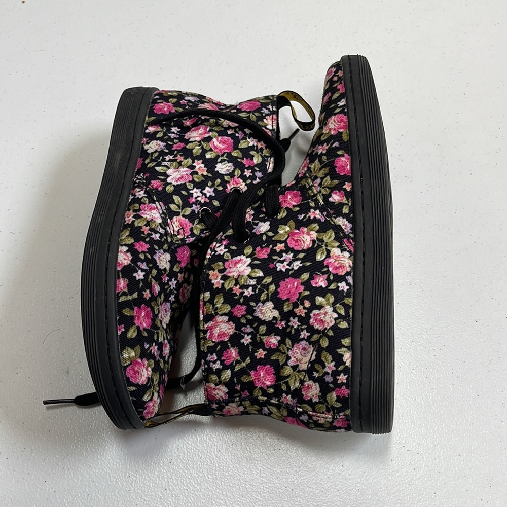 Dr. Martens Etty Rose Black Pink Floral Print Canvas sneaker booties